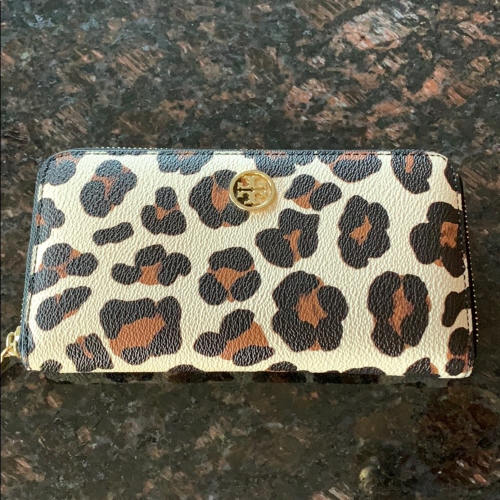 Tory Burch Leopard Print Wallet